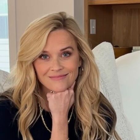 Reese Witherspoon on Instagram: "This one is for all the moms navigating back-to-school season 💖" Reese Witherspoon Selfie, Reese Witherspoon Style, School Season, Reese Witherspoon, Christian Bible, Bible Study, Healthy Lifestyle, Back To School, Bible