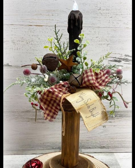 Fun Home Decor, Candle Stands, Diy Rustic Decor, Reindeer Decorations, Candle Craft, Primitive Decorating Country, Instagram Christmas, Diy Farmhouse Decor, Primitive Decor