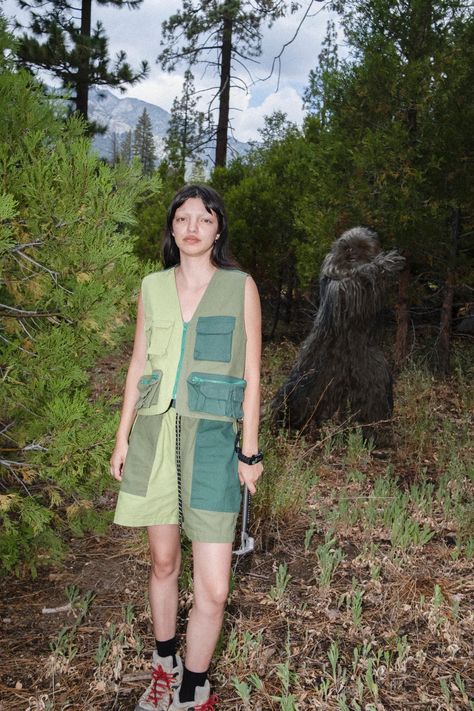 Summer Hiking Outfit, Hiking Fashion, Green Fits, Outdoor Fashion, Hiking Outfit, Outdoor Brands, Outdoor Wear, Outdoor Apparel, Aesthetic Outfits