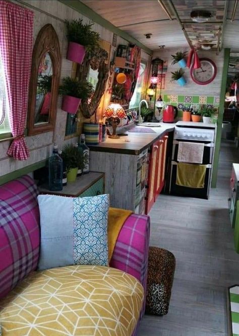 Trailer Lighting Ideas, Hippie Camper Interior, Travel Trailer Bathroom, Trailer Bathroom, Small Travel Trailer Remodel, Small Travel Trailer, Corner Sinks, Boat House Interior, Project 2025