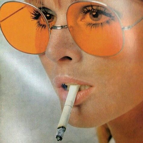 #wattpad #random Sorry bitches. Art hoes only. Jk. But actually tho 60s Aesthetic, Vintage Foto's, Joan Baez, 70s Aesthetic, Vintage Quotes, Joe Cocker, 70s Vibes, Vintage Fashion Photography, Orange Aesthetic