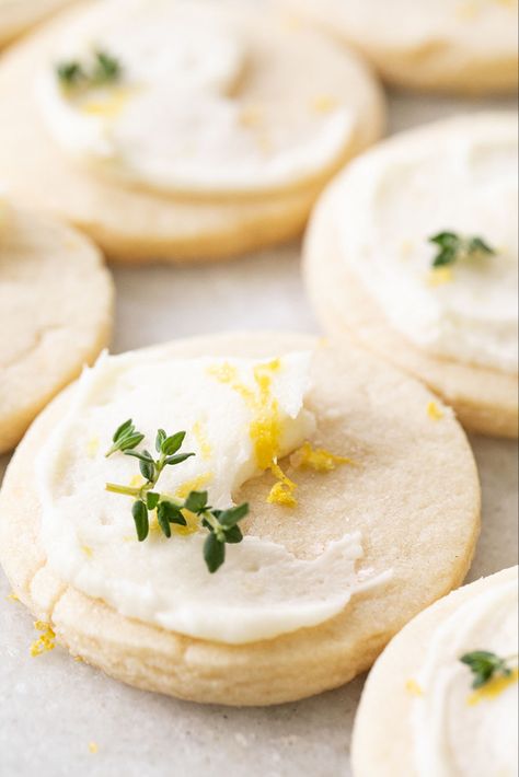 Lemon Thyme Cookies, Thyme Shortbread, Lemon Shortbread Cookies, Lemon Bars Recipe, Lemon Frosting, Best Cookies Ever, Cookies Sugar, Lemon Buttercream, Lemon Thyme