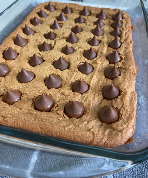 Peanut Butter Blossom Cookie Bars, Sheet Pan Peanut Butter Blossoms, Peanut Blossom Bars, Peanut Butter Chocolate Chip Cookie Bars, Peanut Butter Blossom Bars, Easy Bars Recipes, Blossom Bars, Peanut Butter Cookie Cake, Butter Bars Recipe