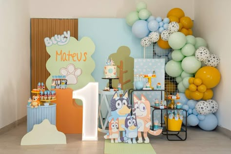 Bluey / Birthday "Bluey Birthday Party " | Catch My Party 1st Birthday Boy Themes, Bluey Birthday Party, Dessert Table Birthday, Bluey Birthday, Painting Birthday, Birthday Drinks, Rainbow Baby Shower, Butterfly Birthday, Farm Birthday