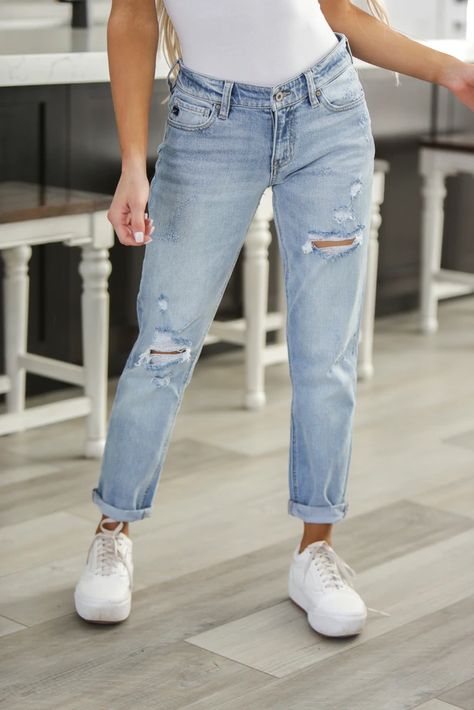 Boyfriend jeans outfit