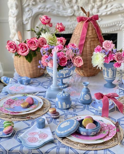 Replacements, Ltd. | What a gorgeous Mother’s Day table the super-talented @acanthus.decor has created featuring some of our favorite @wedgwood Jasperware.... | Instagram Wedgwood Jasperware, Branding Inspo, Table Styling, Mother’s Day, Weddings, Instagram