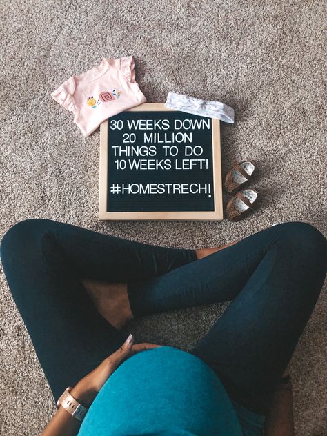 7 Months Pregnant Photoshoot, Letter Board Maternity Photoshoot, Pregnancy Posts Instagram, 30 Weeks Pregnant Quotes, Maternity Pictures With Letter Board, Maternity Photography Letter Board, Maternity Photography With Letter Board, 29 Weeks Pregnant Quotes, 38 Weeks Pregnant Letter Board