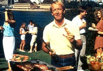 maybe join mr hogan for a barbee? Famous Australians, Australian Bbq, Aussie Memes, Shrimp On The Barbie, Paul Hogan, Aussie Bbq, Aussie Summer, Aussie Style, Crocodile Dundee