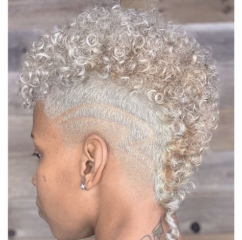 Fohawk Haircut Fade, Rat Tail Haircut, Natural Hair Mohawk, Short Platinum Blonde Hair, Coiling Natural Hair, Natural Hair Haircuts, Blonde Natural Hair, Braids With Shaved Sides, Short Hair Designs