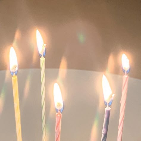 Birthday Cake Candles Aesthetic, Fotografi Digital, Art Ancien, Mood And Tone, Mia 3, Mötley Crüe, Foto Ideas Instagram, Aesthetic Photo, Photo Dump