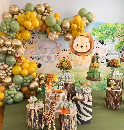 Jungle Baby Shower Theme Decorations, Festa Safari Baby, Safari Theme Birthday Party, Jungle Theme Decorations, Jungle Theme Birthday Party, Animal Themed Birthday Party, Jungle Safari Baby Shower, Jungle Decorations, Animal Theme Birthday