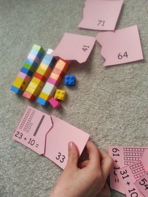 A great blog post about using legos to work on place value and adding 10 more! A must read for first and second grade teachers! Math for parents?? Discipline Ideas, Lego Math, Learning Tips, Math Intervention, Second Grade Math, Math Addition, Third Grade Math, Math Workshop, E Mc2