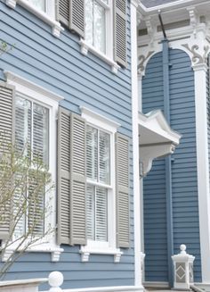 Nantucket Style Homes Exterior, Nantucket Exterior, Cottage French Country, Nantucket Style Homes, Nantucket Cottage, Cottage French, Nantucket Style, Blue Cottage, Beach Cottage Decor