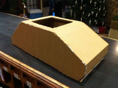 Cardboard Tank, Cardboard Boxes Kids, Big Cardboard Boxes, Paper Tanks, Army Crafts, Cardboard Crafts Kids, Cardboard Cat House, Cardboard Car, Bleach Pen