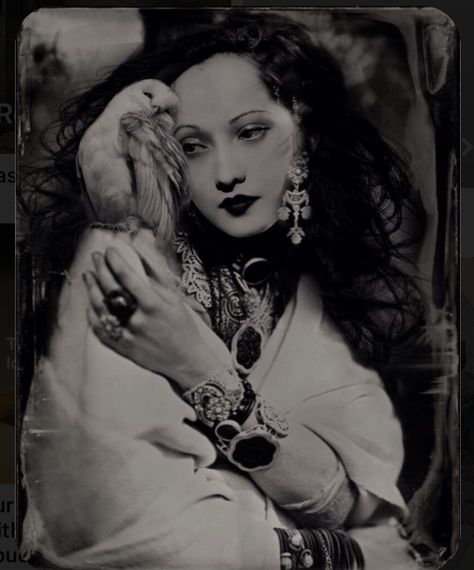 Robin Isely, Merle Oberon, Beautiful Bizarre, Martin Parr, Portrait Vintage, Fotografi Vintage, Photographie Portrait Inspiration, 사진 촬영 포즈, Vintage Portraits