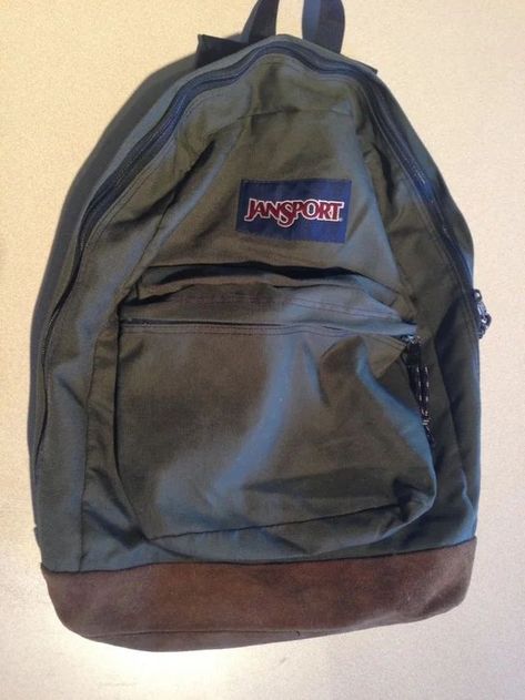 gray old worn down jansport backpack Grey Jansport Backpack, Jansport Bookbag, Green Jansport, Old Backpack, Black Jansport, Jansport Backpacks, Mochila Jansport, Aesthetic Backpack, Grey Backpacks