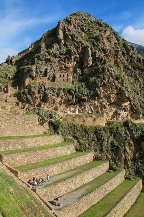 Ancient Civilisation, Peru Trip, Minecraft Village, Sacred Valley, Peru Travel, Gap Year, Ancient Civilizations, Historic Buildings, Mother Earth