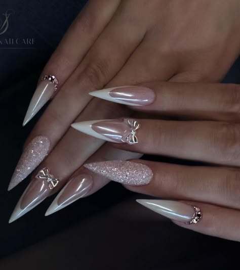 Prom Nails Inspo Almond, French Nails With Gold Stars, January Nails Stiletto, Cateyes French Nails, Nail Stiletto Design, New Years Nails Stiletto, White French Stiletto Nails, Nails For Eid, Baddie Long Acrylic Nails