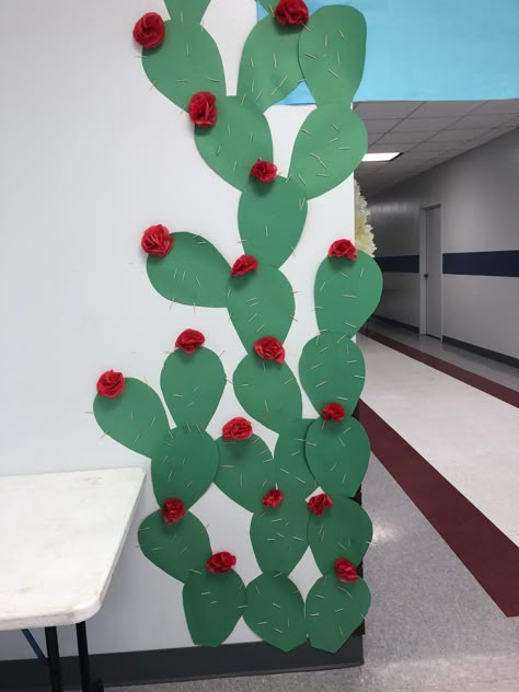 Desert Decoration Ideas Party, Monumental Vbs 2022 Decorations Diy, Vbs Monumental Decorations, Vbs Desert Decorations, Desert Classroom Decor, Monumental Vbs Decorating Ideas, Vbs Western Theme Ideas, Monumental Vbs 2022 Decorations, Desert Vbs Decorations