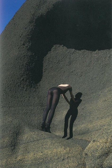 Viviane Sassen Viviane Sassen, Kafka On The Shore, Sensual Seduction, Photographic Film, Female Photographers, Dutch Artists, Beauty Editorial, Photographic Art, Fashion Photoshoot