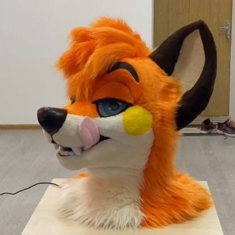 Fox Fursuit Head, Fox Fursuit, Fursuit Ideas, Fursuit Tutorial, Fur Suits, Fursuit Head, Animal Costumes, Red Panda, Anime Chibi