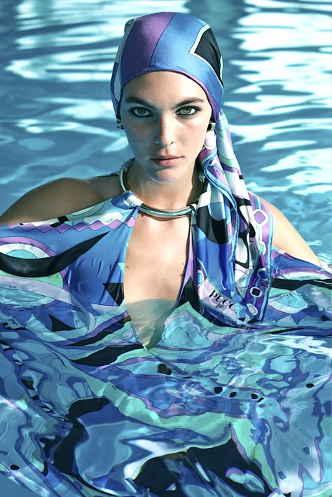 Pucci Spring 2024 Ads with Vittoria Ceretti by Mario Sorrenti — Anne of Carversville Pucci Dress, Concert Poster Design, Vogue Photo, Vittoria Ceretti, The Shape Of Water, Pucci Print, Pictures Edit, Mario Sorrenti, Model Pics