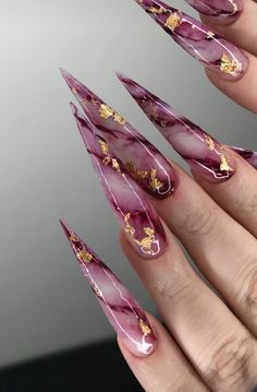 Long Nail Designs Stilettos, Purple Stiletto Nails Design, Baddie Nail Art Designs, Cute Stiletto Nails Designs, Purple Stiletto Nails, Stilettos Nails, Nail Sunny, Acrylic Nails Almond Shape, Gold Acrylic Nails