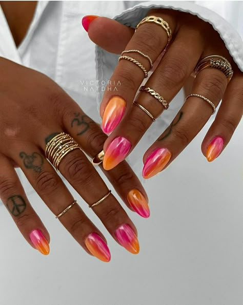 Orange Chrome Nails Designs, Orange Chrome Nails, Chrome Summer Nails, Chrome Nail Design, Summer Chrome Nails, Chrome Manicure, Blue Chrome Nails, White Chrome Nails, Spring Break Nails