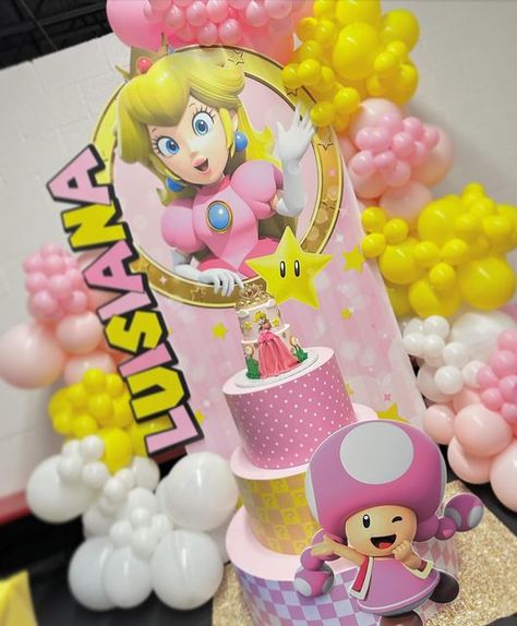 Princess Rosalina Birthday Party, Princess Peach Piñata, Princess Peach Balloon Bouquet, Princess Peach Balloon Decor, Princess Peach Pool Party, Princess Peach Party, Peach Party, Mario Bros Party, Princesa Peach