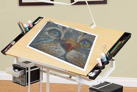 Diamond Painting Work Station, Diamond Painting Tips, Craft Tables, Lap Table, Painting Table, Storage Hacks Diy, Table Lighting, Diamond Paintings, Storage Hacks