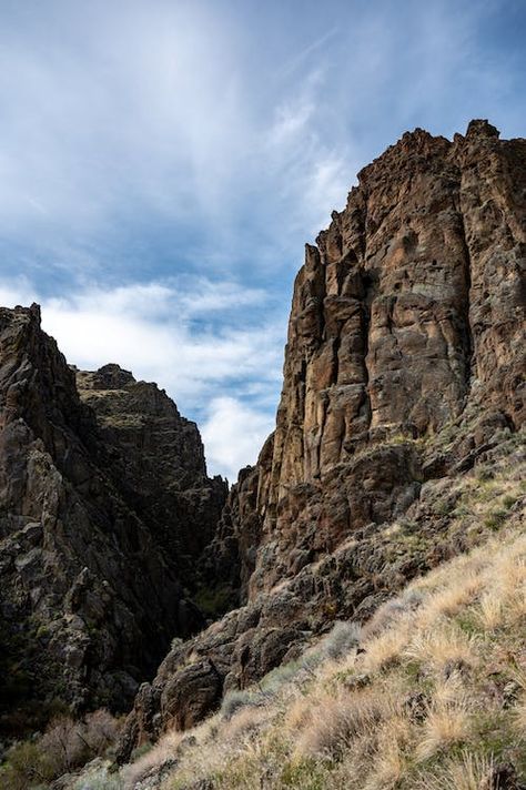 Rocky cliff in barren mountainous terrain · Free Stock Photo Rocky Cliff, Wicked Witch Of The West, Forest Landscape, Fantasy Rpg, Rock Formations, Reference Images, Rocky Mountains, Free Stock Photos, Rocky