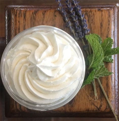 Massage Cream Recipe, Massage Cream Diy, Homemade Massage Cream, Body Cream Recipe, Diy Toiletries, Diy Massage, Best Buttercream Frosting, Recipes Tutorials, Best Buttercream