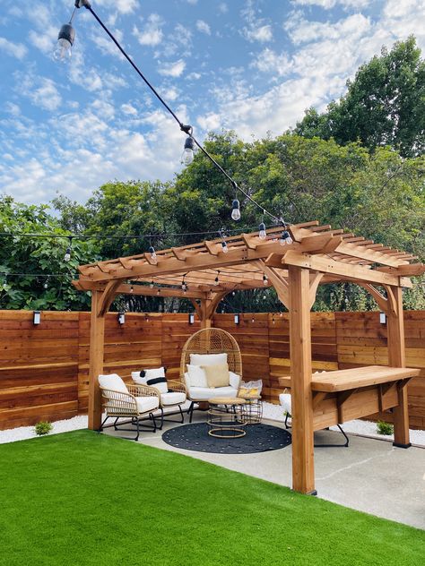 Pergola With Egg Chair, Egg Chair Pergola, Outdoor Egg Chair Ideas, Pergola Build, Egg Chair Outdoor, Backyard Boho, Backyard Gazebo, Backyard Landscape, Backyard Inspiration