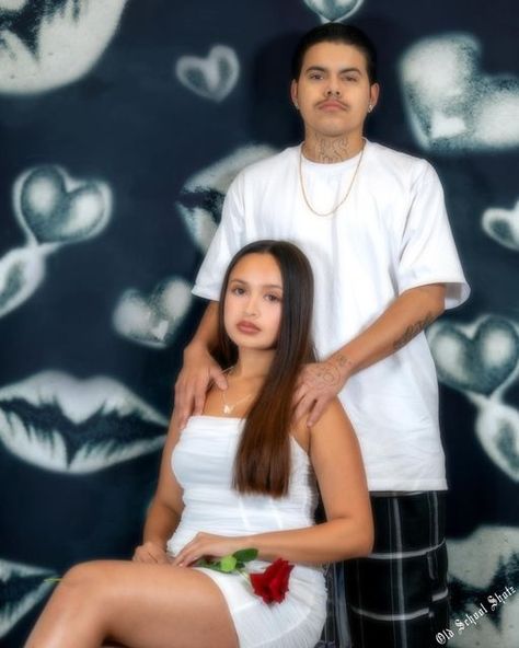 Airbrush Backdrop, Early 2000s Photoshoot, 2000s Photoshoot, Wanna Recreate, Photoshoot Backdrops, Couple Ideas, Custom Airbrushing, Glamour Shots, Love Never Dies