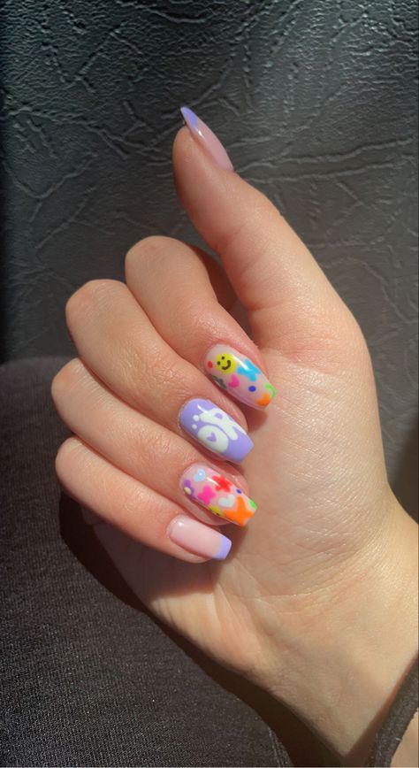 Olivia Rodrigo Nail Inspo Guts, Olivia Rodrigo Nails, Paper Nails, Concert Nails, Pink French Nails, 2022 Nails, Sour Tour, Inspiration Nails, Olivia + Core + Aesthetic