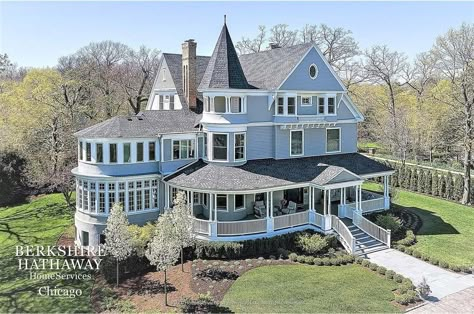 Spectacular Queen Anne House in Highland Park IL for sale Queen Anne House, Victorian House Plans, Victorian Style Homes, Casas The Sims 4, Victorian Mansions, Victorian Architecture, Victorian Houses, Victorian House, Highland Park