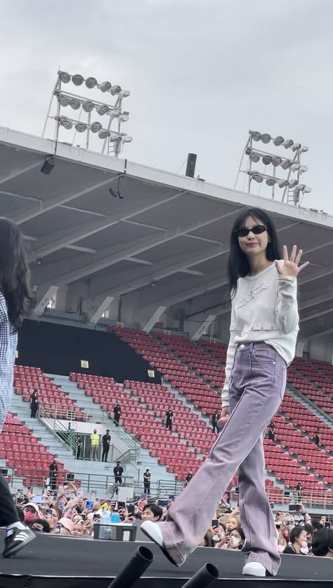 Jennie Soundcheck Outfit, Jennie Born Pink Outfit, Soundcheck Outfit, Jennie Outfits, Jennie Fashion, Jennie Style, Effortlessly Chic Outfits, Jennie Ruby Jane, Casual Day Outfits