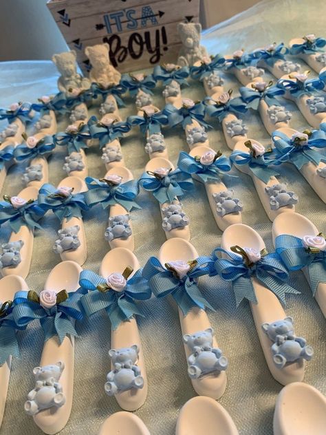 Cheap Baby Shower Party Favors, Baby Shower Favors Boy, Unique Baby Shower Favors, Idee Babyshower, Cheap Baby Shower, Baby Boy Shower Favors, Baby Shower Favors Girl, Diy Gifts For Dad, Baby Favors