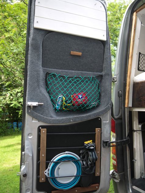 Vw Campervan Storage Ideas, Berlingo Camper Conversion, Campervan Storage Ideas, Campervan Hacks, Large Single Bed, Kangoo Camper, Quirky Campers, Campervan Ideas, Van Storage