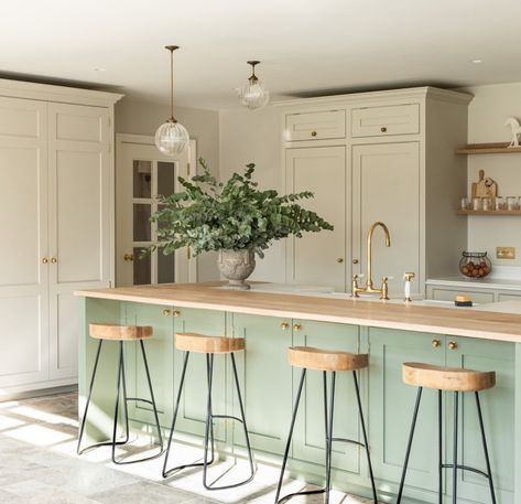 Sage Green Kitchen Chairs, Sage Green Kitchen Table, Sage Green And Beige Kitchen, Sage Green Island Kitchen, Sage Kitchen Island, Light Green Kitchen Ideas, Green And Beige Kitchen, Cream And Green Kitchen, Sage Green Kitchen Colour Scheme