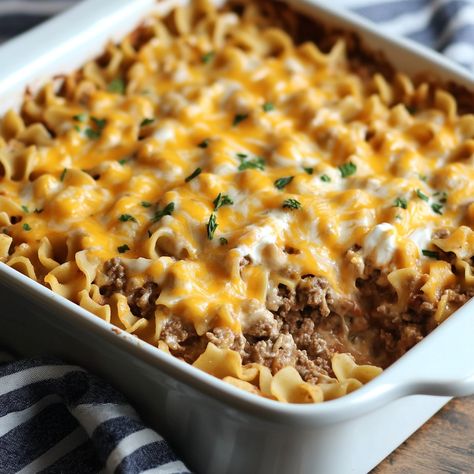 When you're short on time but need a hearty, comforting meal the whole family will love, Poor Man Husband Casserole is the perfect answer. This easy-to-make Meals My Husband Will Love, Poor Man’s Husband Casserole Recipe, Poor Man Husband's Casserole, Small Batch Casserole Recipes, Poor Man’s Husband Casserole, Manwich Casserole, Husband Casserole, Funnel Cake Bites, Chef Gordon