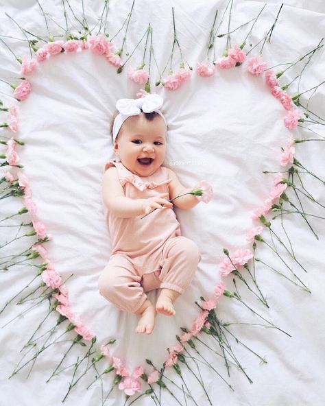 You are loved my little one 🌸 I want to say an extra thank you for all your love you send us 💗 #baby#love#goals#babygirl#kids Photo Bb, Baby Shopping Cart, Baby Car Mirror, Baby Sleepers, Foto Baby, Baby Milestones, Baby Photoshoot, Baby Fever, Baby Soft