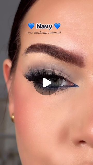 Blue Eye Shadow Looks For Brown Eyes, Eye Makeup With Glitter, Amy Johnston, Navy Eye Makeup, Makeup With Glitter, Navy Makeup, Navy Eyeliner, Hoco Makeup, Glitter Eyes