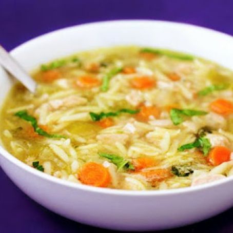 Orzo Soup Recipes, Orzo Soup, Chicken Orzo, Chicken Orzo Soup, Lemon Chicken Orzo Soup, Basil Chicken, Savory Soups, Pita Chips, Soup And Sandwich