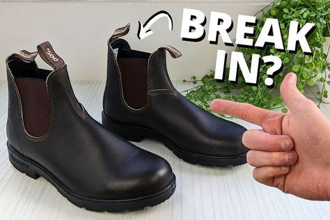 How To Break In Blundstones? 9 Easy Ways (With Photos) Outfits With Blundstone Boots Women, What To Wear With Blundstone Boots, Blundstone Outfits Women, Blundstone Work Outfit, Blundstones And Leggings, How To Style Blundstone Boots Women, How To Wear Blundstone Boots Women, Womens Blundstone Boots Outfit, Bloodstone Boots