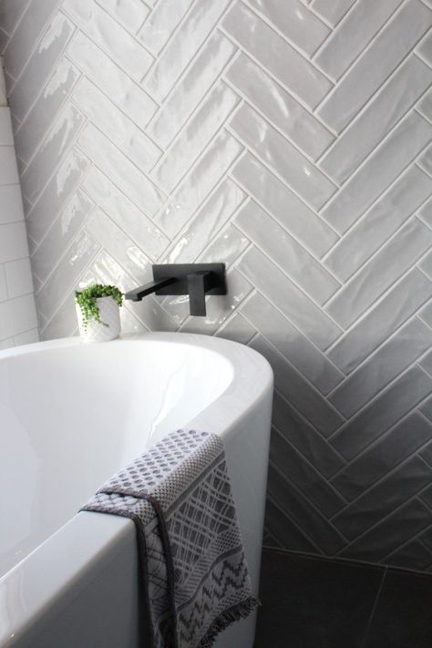 Stylish and Inspirational Bathroom Wall Fully Tiled Ideas Tub With Herringbone Tile Walls, Grey Herringbone Shower Tile, Chevron Shower Wall, Chevron Tile Shower Wall, Herringbone Tile Backsplash Bathroom, Gray Herringbone Shower Tile, Chevron Tiles Bathroom, Bathroom Tile Wall Ideas, Chevron Shower Tile