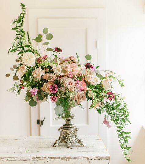 I created this hogarth curve arrangement with Holly Chapel at my floral intensive at Hope Flower Farm.  White, blush and mauve blooms with Italiian ruscus and silver $ eucalyptus. Home Gel Nails, Ideas For Girlfriend, Home Drawing, Drawing Home, Altar Arrangement, Large Floral Arrangements, Nails Home, Altar Flowers, Large Flower Arrangements