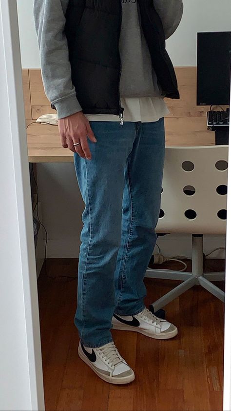 Light Blue Jean Outfits Men, Blue Jeans Outfit Men Summer, Blue Jean Outfits Men, Nike Blazer Mid 77 Outfits, Blue Jeans Spring Outfit, Nike Blazer Outfit Men, Boyfriends Outfits, Bf Outfits, Blue Jeans Outfit Men