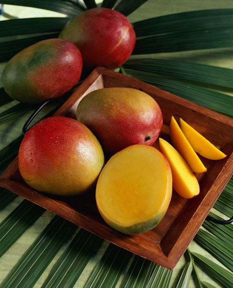 mangos Mango Health Benefits, Strawberry Mango Smoothie, Mango Benefits, Baked Chicken Tacos, Smoothie Recipes Strawberry, Lettuce Wrap Recipes, Mango Margarita, Mango Fruit, Mango Recipes