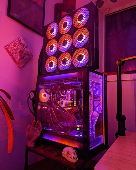 Spooky Pc Setup, Gaming Room Setup, Pc Setup, Gaming Room, Room Setup, Pc Gamer, Gaming Setup, House Inspiration, Game Room